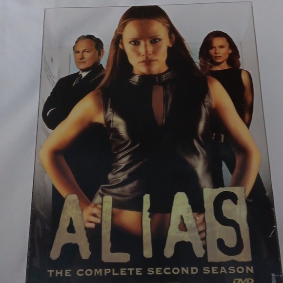 Alias,Season 1 and Season 2. 6 disc set NWT - Picture 10 of 15
